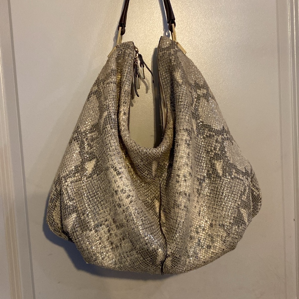 G.I.L.I. HOBO TOTE BLUSH-COLORED OSTRICH EMBOSSED LEATHER CONVERTIBLE LARGE NEW - Picture 8 of 11
